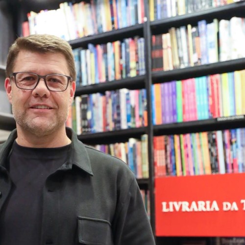 Da infância em Piraí aos recordes no turismo, Tutuca lança seu primeiro livro em VR
